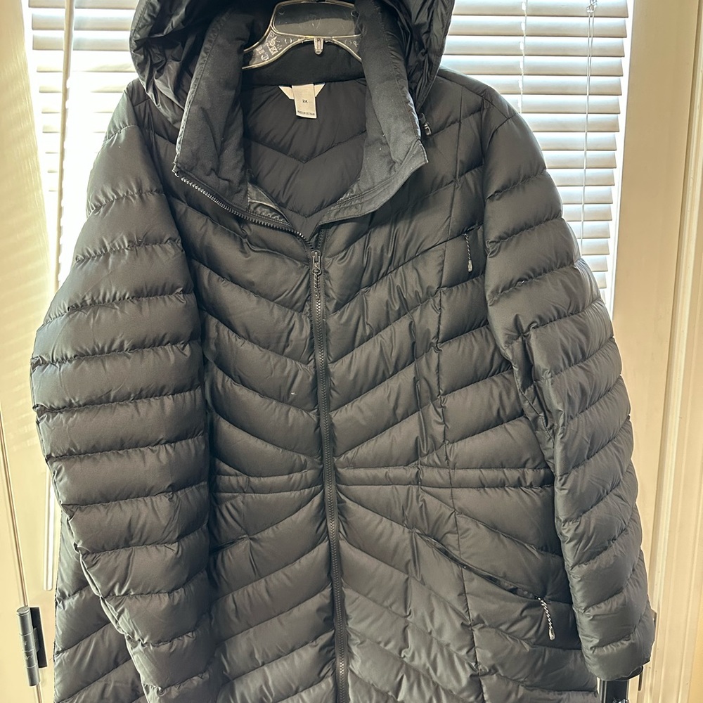 Winter down coat from kohls worn one time
